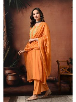 Sia - Ab Pehnegi Duniya - Orange Embroidered Regular Kurta with Pant and Dupatta