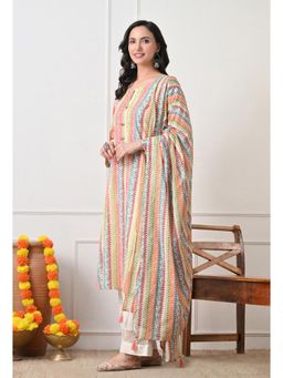 Sia - Ab Pehnegi Duniya - Red Printed Regular Pure Cotton Kurta with Pant and Dupatta