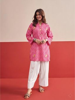 InWeave - Pink Big Check Floral White Kurta with Salwar