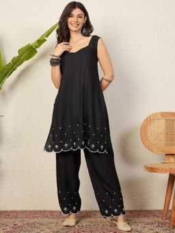 InWeave - Black Embroidery Sweetheart Kurta with Pant