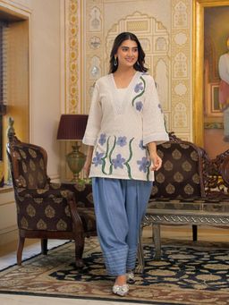 Aavanya - Blue Cotton V-Neck Printed Kurta with Salwar