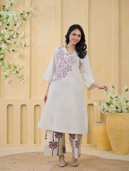 Aavanya - Purple Cotton Flex V-Neck Embroidery Kurta with Palazzo