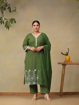 Bani Women - Green Thread Work Kurta with Pant and Dupatta