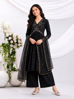 Misbis - Black Embroidery Kurta with Palazzo And Dupatta