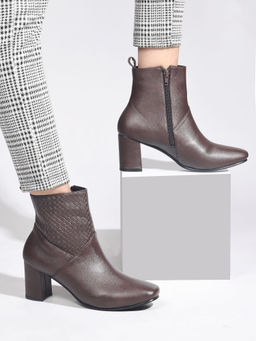 SHUZ TOUCH - Textured Mid-Length Maroon Heel Boots