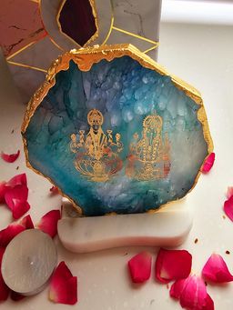 Homearte - Laxmi Ganesha Agate with Marble Base Back Side Tealight-Green