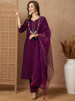 FASHOR - Women Purple Silk Blend Thread Work Embroidered Kurta with Pant & Dupatta (Set of 3)