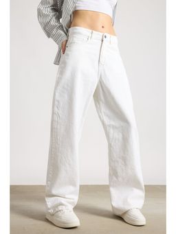 FREAKINS - Iconic White Straight Leg Jeans