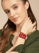 Maroon color option, Currently selected