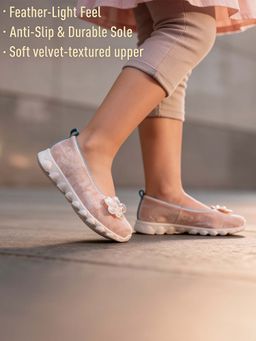 LIBERTY - Lucy and Luke Playngo-E Beige Walking Shoes for Kids