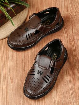 Tiny Bugs - Boys Casual Roman Sandals - Brown