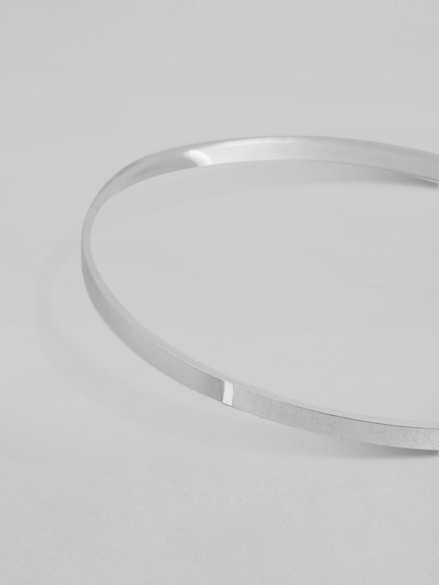 Buy Zavya Sleek 925 Sterling Silver Bangles (Single Piece) Online Buy Zavya Sleek 925 Sterling Silver Bangles (Single Piece) Online