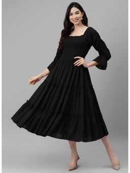 Deebaco - Black Solid Rayon Fit And Flare Midi Dress