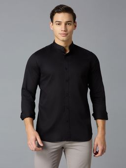 Reid & Taylor - Men Black Solid Casual Shirt