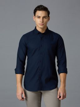 Reid & Taylor - Men Navy Blue Solid Casual Shirt