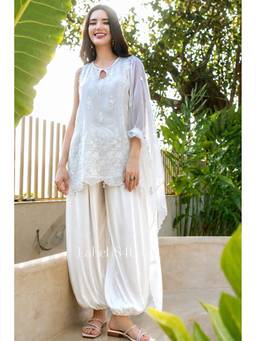 Label S4U - Off White Camellia Organza Balloon Kurta with Salwar and Dupatta