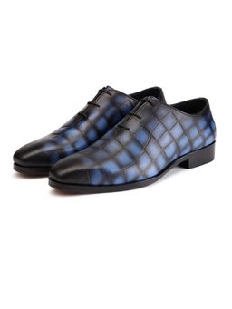 SHUTIQ - Scalin Shoes