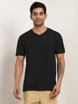 Nobero - Men Solid V-Neck Cotton T-shirt - Black
