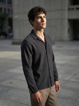 Dennis Lingo - Black Relaxed Fit Textured Cuban Collar Stripe Shirt with Elasticated Cuff