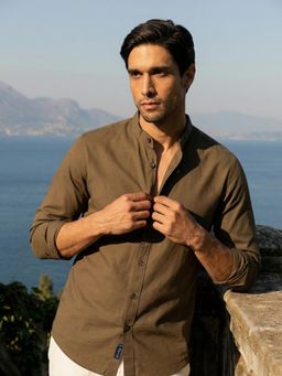 Dennis Lingo - Brown Regular Fit Mandarin Collar Cotton Blend Shirt