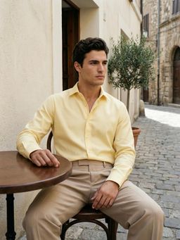 Dennis Lingo - Yellow Regular Fit Spread Collar Cotton Blend Shirt
