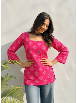 Gahan - Womens Pink Square Neck All Over Printed Rayon Kurti - Pink