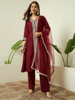 Gahan - Lace Work Silk Blend Kurta With Pant and Net Dupatta For Women - Maroon