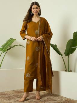 Gahan - Floral Embroidered Silk Blend Kurta With Pant & Cotton Silk Dupatta - Brown