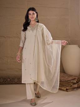 Gahan - Womens Embroidered Silk Blend Kurta With Pant & Organza Dupatta - Off White