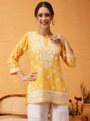 Yellow color option, Currently selected