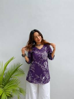 Gahan - Women Purple Floral Printed V-Neck Straight Short Kurti - Purple
