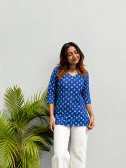 Gahan - Women Ethnic Motif Printed V-Neck Short Kurti - Blue