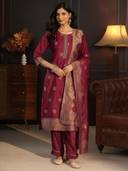 Maroon color option, Currently selected