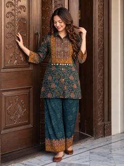 Autumnlane - Women Green Printed Crepe Co-Ord Set