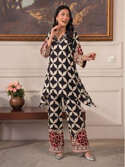 Autumnlane - Women Black Printed Cotton Co-Ord Set