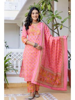 Kohsh - Pink Yoke Highlight Cotton Straight Kurta with Pant and Dupatta (Set of 3)