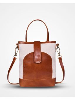 Strutt - Nomad Travel Crossbody Sling Bag (M)