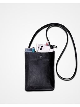 Strutt - Roam Sling - Lightweight Travel Sling Bag (M)