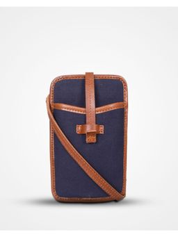 Strutt - Travel Mate Sling Bag (M)