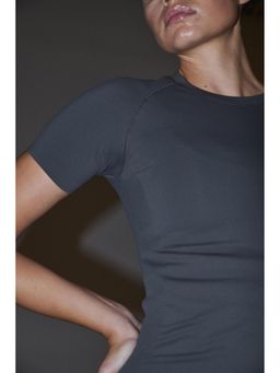 H&M - Women Grey Seamless Slim Fit Sports T-Shirt with Drymove