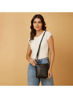 Caprese - Women Juno Black Crossbody Sling Bag (S)