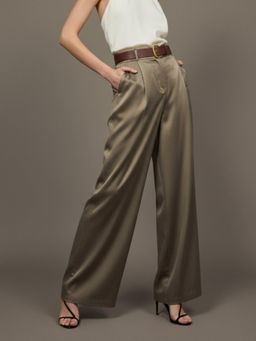 Outzidr - Olive Front Pleated Wide Leg Pant with Belt