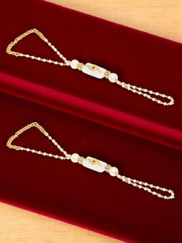 OOMPH - Gold Tone Kundan And Pearls Ethnic Delicate Bracelet With Ring (Pack of 2)