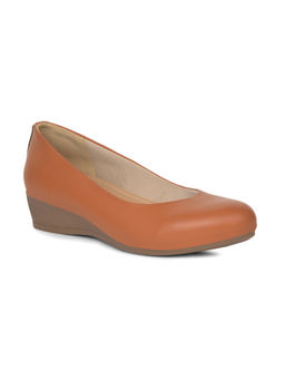 Bata - Women's Tan Pumps Heels