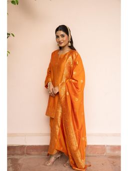 Safaa - Choti Si Kahaani Phiran Regular Fit Kurta with Pant and Dupatta