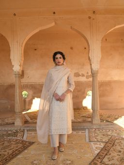 Karaj Jaipur - Cream Nazam Kurta And Pant With Dupatta