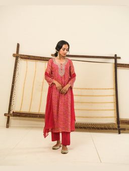 Karaj Jaipur - Afsaana Pink Leheriya Kurta And Pant With Dupatta