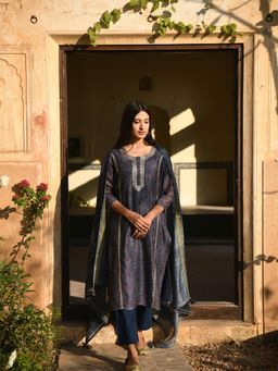 Karaj Jaipur - Navy Blue Noor Digital Chanderi Kurta And Pant With Dupatta