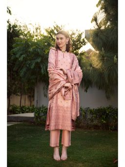 Safaa - Miraaz Pink Regular Fit Kurta Sets With Dupatta
