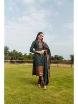 Safaa - Green Rayannah Woven Kurta And Pant With Dupatta